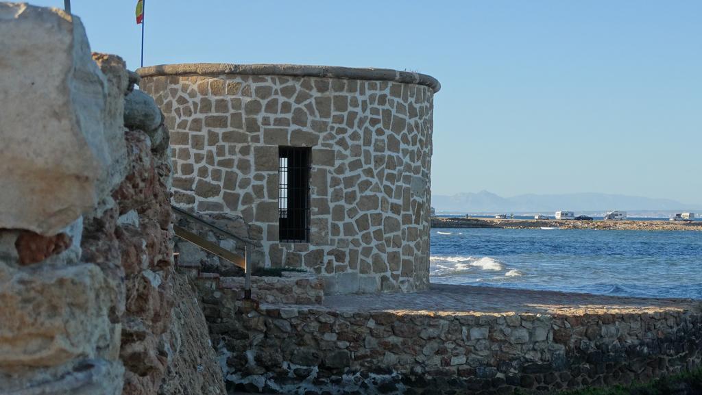 فيلا Casa En La Costa تورّيفيِخا المظهر الخارجي الصورة