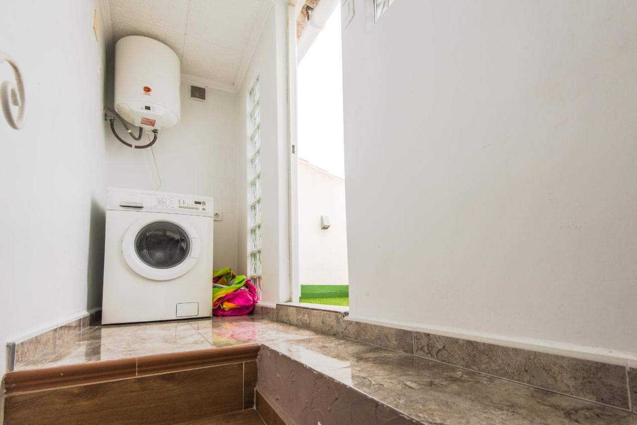 فيلا Casa En La Costa تورّيفيِخا المظهر الخارجي الصورة